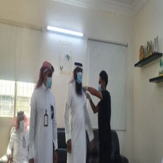 قطاع #بارق الصحي ينفذ حملة للتطعيم ضد الانفلونزا الموسمية