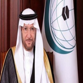 العثيمين يقدم التعازي في وفاة رئيس وزراء البحرين في القنصلية العامة في محافظة جدة