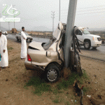 شاب يدخل في غيبوبة على اثر انشطار سيارته ببارق