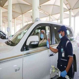 القطريون يعبرون باتجاه السعودية لليوم الثاني بعد فتح الحدود