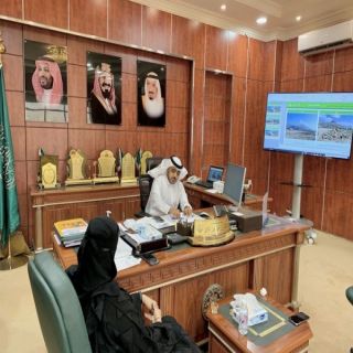 "المرضي" يُطلع اللجنة الشبابية في المُحافظة على أعمال #بلدية_بارق