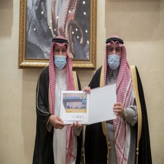 سمو أمير القصيم يتسلم تقريراً عن مشاركة أمانة القصيم ببرنامج تعزيز الأمن الفكري