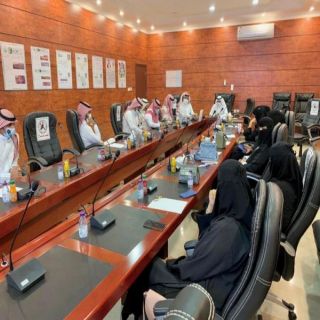 المرضي وبحضور نائب رئيس المجلس البلدي  يرأس إجتماع اللجنة الشبابية ببارق