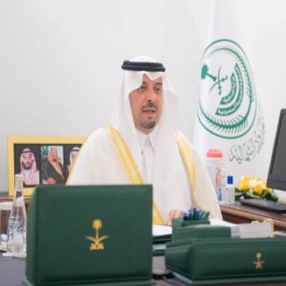 سمو أمير الشمالية في إتصال مرئي يُعايد عدد من المرضى بمستشفيات المنطقة