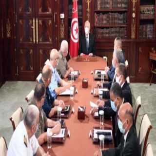 الرئيس التونسي يترأس اجتماعا طارئا للقيادات العسكرية والأمنية