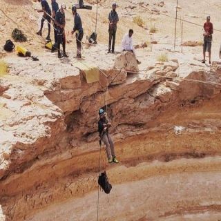فريق عُماني لاستكشاف الكهوف يكشف حقيقة  #بئر_برهوت في #اليمن
