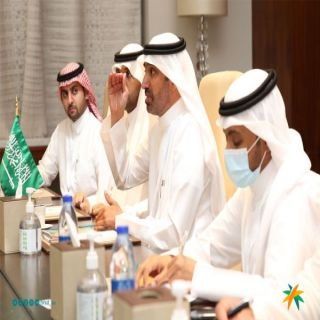 وزير الموارد البشرية يلتقي عددًا من وزراء العمل في #دبي