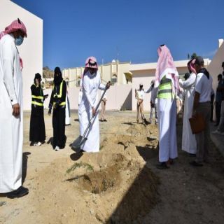 مُحافظ #النماص يُدشن مبادرة السعودية الخضراء وتحسين المشهد الحضري بتعليم بتعليم المُحافظة