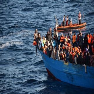 منظمتا الإغاثة الألمانيتان تُنقذ عشرات المهاجرين في البحر المتوسط