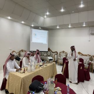 بحضور "الحقباني" والشهري ترشيح إنشاء قسم نسائي بتنمية ثلوث المنظر