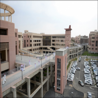 أكثر من 55 ألف طالب وطالبة ينتمون في مقاعد الدراسة بـ #جامعة_الملك_خالد