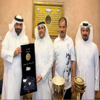 نادي النجمة البحريني يمنح رئيس البرلمان العربي العضوية الشرفية تقديرا لجهوده