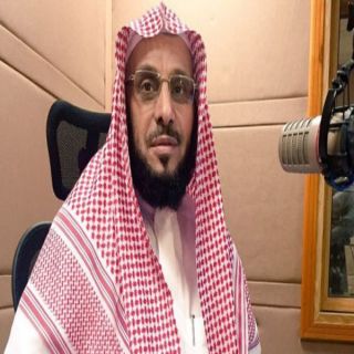 الدكتور عائض القرني أنا والفنان محمد عبده والفنان عايض القرني نجتمع في ثلاث