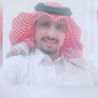 الغيلاني يتلقى التهاني بحصوله على درجة الدكتوراه من #جامعة_الملك_خالد