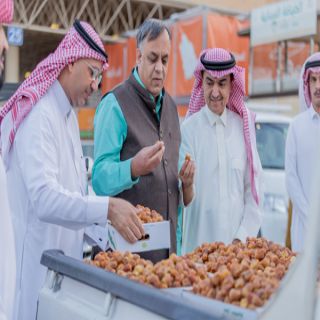 السفير الهندي لدى المملكة يزور #كرنفال_بريدة_للتمور