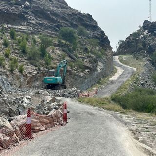 بلدية بارق : لأهالي قُرى ثعيب لن يُعيقنا الجبل ونعمل من أجلكم