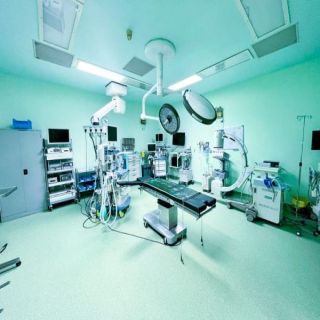 مستشفى الملك سعود بعنيزة ينقذ مريض من الشلل