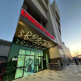 في #بريدة المركزي تدخل جراحي ينقذ شاب تعرض لجرح عميق بالرقبة