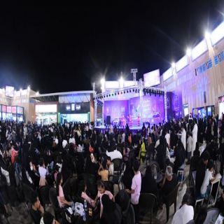 فعاليات متنوعة تجذب زوار #مهرجان_تسوق_عسير