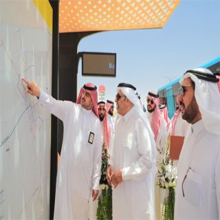 نائب وزير النقل والخدمات اللوجستية وأمين منطقة القصيم  يقفان على محطة مشروع النقل العام بمدينة بريدة