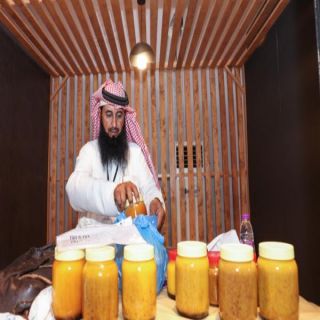 أكثر من 3 آلاف زائر لـ #فعاليات_مهرجان_السمن_والسمين" بمركز الاثب في بلحمر