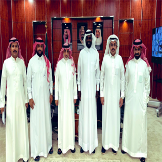 بلدية بارق وشركة سنــد الريــاضية يوقعان إتفاقية تشغيل ملعب البلدية