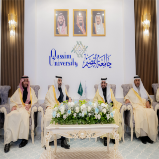 معالي وزير الإتصلات يزور #جامعة_القصيم ويطلع على منظومة البحث والابتكار بالجامعة