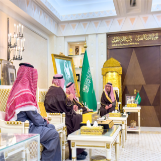 سمو أمير القصيم يستقبل مُدير عام فرع وزارة البيئة ورئيس جمعية النحالين في المنطقة