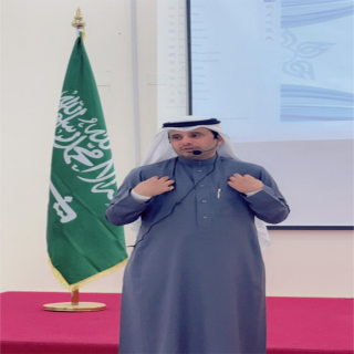الدكتور الهزازي: لا عُمر معيّن للقيادة.. ولكن بهذه الشروط!