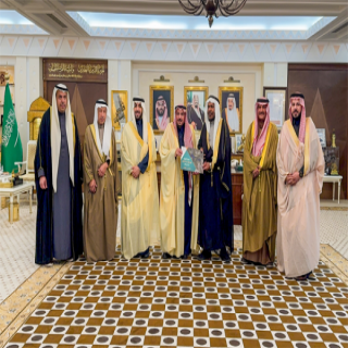 أمير القصيم يستقبل مجلس إدارة الجمعية التعاونية السياحية بعنيزة بعد تشكيله الجديد