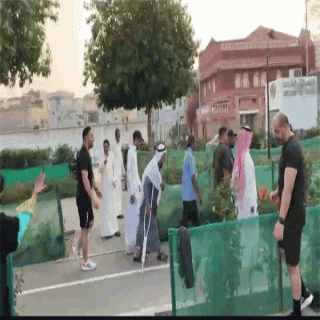 أمانة جدة تنظم مبادرة المشي لمنسوبيها من ذوي الإعاقة