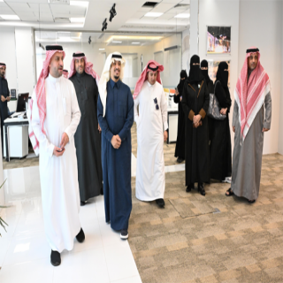 آل مجثل يزور مكتب وكالة الأنباء السعودية في عسير