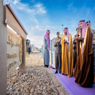 أمير القصيم يدشّن مجسم يوم التأسيس تزامنًا مع يوم التأسيس السعودي