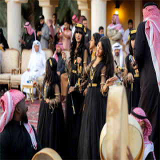 أطفال #البكيرية يحتفلون بيوم التأسيس في مقصورة السويلم