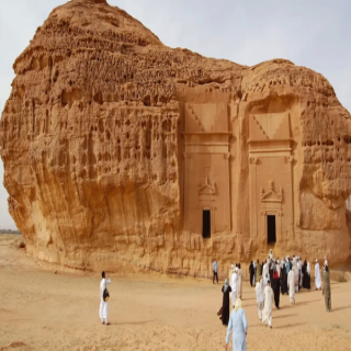 السعودية تُسجل فائظًا في بند السفر بـ50 مليار ريال