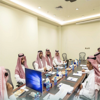 #أمانة_القصيم تعقد اجتماعًا تنسيقيًا مع هيئة المحتوى المحلي لتعزيز التعاون المشترك