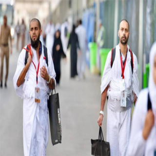 حجاج بيت الله الحرام يتوافدون لمشعر منى لقضاء يوم التروية