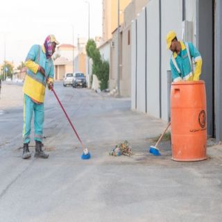 أمانة القصيم ترفع ١٧٠٠ طن نفايات منزلية أول أيام عيد الأضحى
