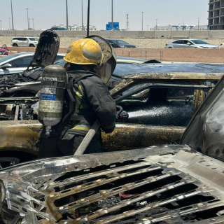 الدفاع المدني بجدة يخمد حريقًا في (4) مركبات بحي الصفا، ولا إصابات.