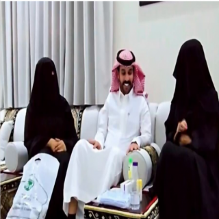 زوج يهدي زوجته إحدى كليتيه بعد أن تبرعت لضرتها بجزء من كبدها