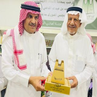 الرحالة “الدكتور صالح الحمد ” يزور البكيرية ويلقي ندوة ثقافية