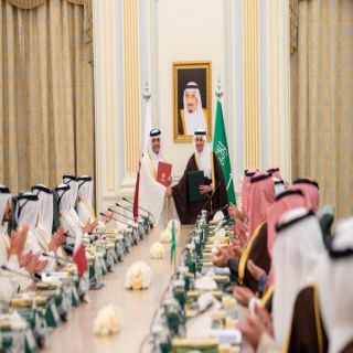 ولي العهد وأمير قطر يشهدان توقيع اتفاقية تنفيذ مشروع قطار السعودية - قطر السريع