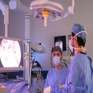 فريق طبي بالمدينة الطبية بـ #جامعة_القصيم ينجح في جراحة لتحويل مسار المعدة بالمناظير المتقدمة