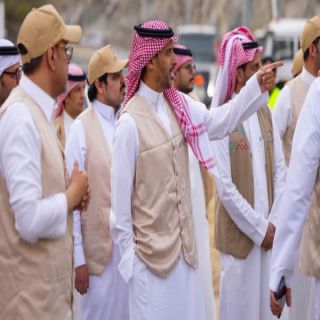 معالي أمين عسير يقف ميدانيًا على جهود مساندة إخماد حريق تنومة