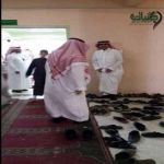 وزير التربية يؤدي صلاة الإستسقاء بإحدى مدارس شمال الرياض