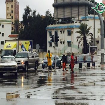 "مدني الباحة" يحذر من الأمطار الغزيرة وينصح الآباء بمتابعة أبنائهم
