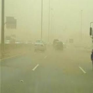 رياح مثيرة للأتربة والغبارعلى القصيم ,الرياض,الشرقية,الحدودالشمالية مع فرصة لهطول الأمطار