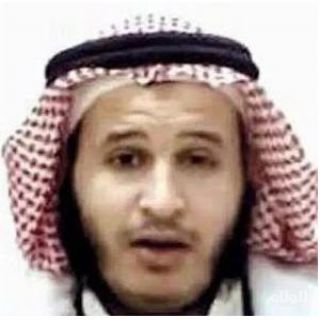 "وطنيات" تكشف حقيقة الصورة المتداولة قيل انها لمفجر "مسجدقوة طواري عسير"