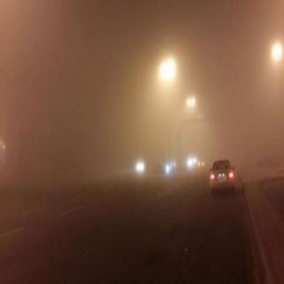 مدني عرعر يُجدد التحذيرمن تدني الرؤية الأفقية إلى (1) كم