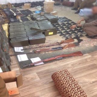 مقتل مواطن بطلق ناري بخميس مشيط يكشف عن كمية اسلحة بموقع الجريمة